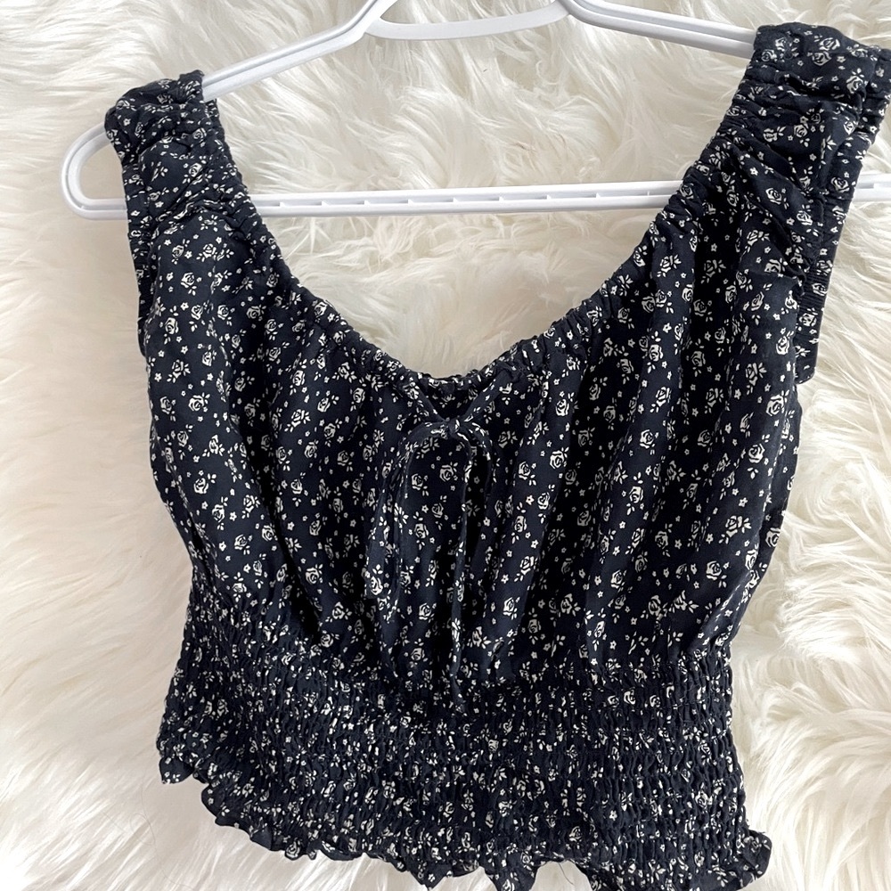Brandy Melville Crop Top
